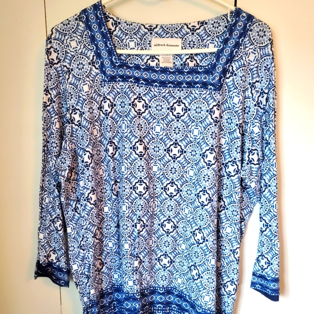 XL Alfred Dunner tunic.